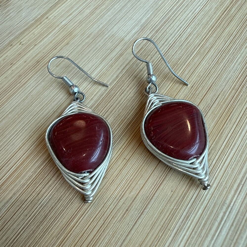 RED STONE DROP WIRE WRAPPED EARRINGS UNBRANDED